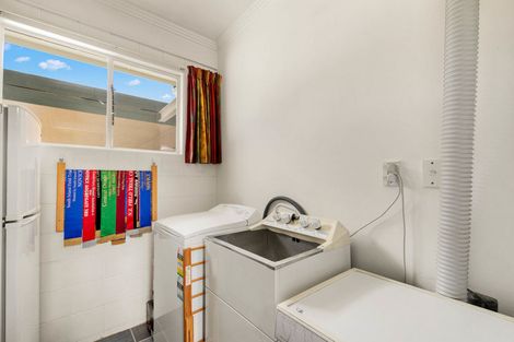 Photo of property in 6 Coulson Place, Alexandra, 9320