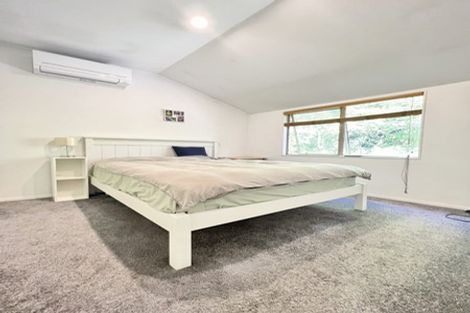 Photo of property in 1/114 Seaview Road, Glenfield, Auckland, 0629