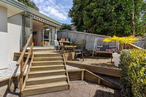 Photo of property in 1/28 Wiltshire Place, Somerville, Auckland, 2014