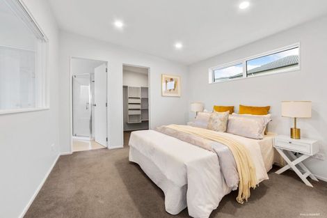 Photo of property in 65 Zara Court, Windsor Park, Auckland, 0632