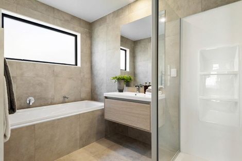 Photo of property in 41 Taikura Avenue, Red Beach, 0932