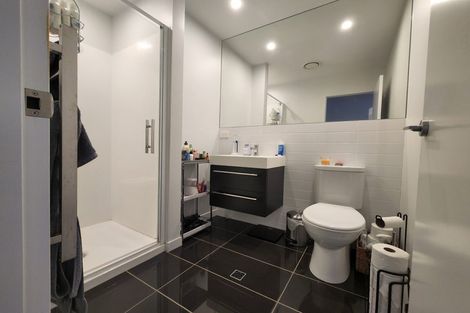 Photo of property in 2 Stone Street, Miramar, Wellington, 6022