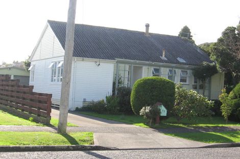 Photo of property in 17 Rumgay Street, Fairfield, Lower Hutt, 5011