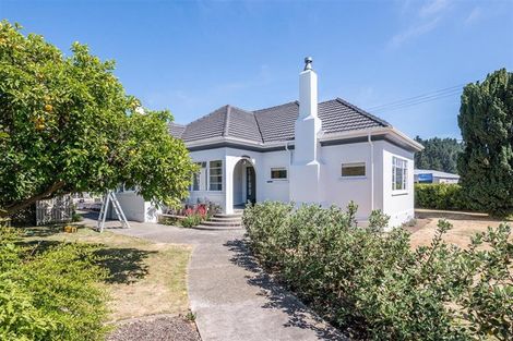 Photo of property in 2 Hinemoa Street, Paraparaumu, 5032