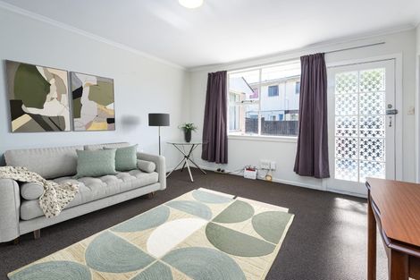 Photo of property in 2/25 Whitmore Street, Edgeware, Christchurch, 8013