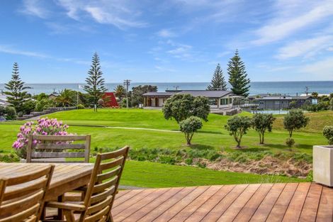 Photo of property in 13 Otaraia Road, Riversdale Beach, Masterton, 5872