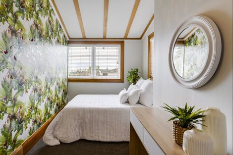 Photo of property in 1 Lambton Road, Hospital Hill, Napier, 4110