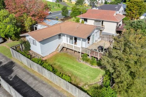 Photo of property in 106 Spinella Drive, Bayview, Auckland, 0629