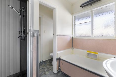 Photo of property in 27 Curletts Road, Sockburn, Christchurch, 8042