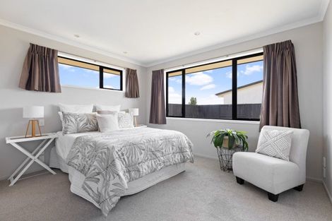 Photo of property in 13 Chadwick Place, Rototuna North, Hamilton, 3210