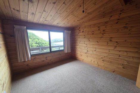 Photo of property in 10 Mervyn Place, Plimmerton, Porirua, 5026