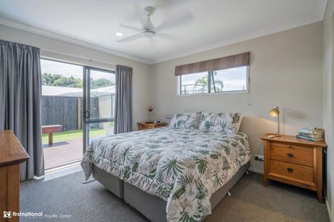 Photo of property in 22 Captain Wood Avenue, Whitianga, 3510
