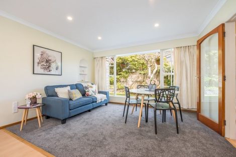 Photo of property in 82 Oxford Terrace, Epuni, Lower Hutt, 5011