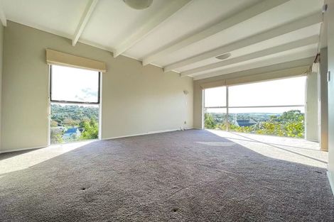 Photo of property in 1/2 Danbury Drive, Torbay, Auckland, 0630