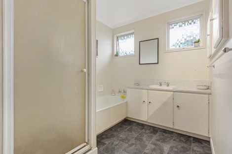 Photo of property in 55 Pembroke Street, Westown, New Plymouth, 4310
