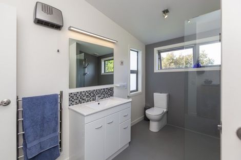 Photo of property in 5 Newry Road, Raumati Beach, Paraparaumu, 5032
