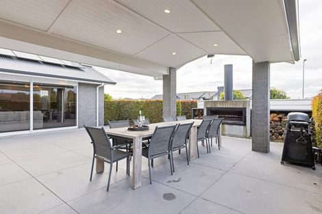 Photo of property in 26 Mike Smith Drive, Cambridge, 3434