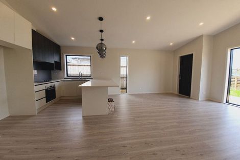 Photo of property in 12 Percheron Road, Pukekohe, 2120