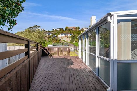 Photo of property in 40 Queens Road, Glen Avon, New Plymouth, 4312