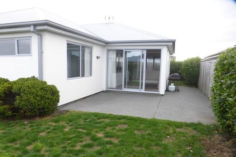 Photo of property in 8 Caulfield Avenue, Halswell, Christchurch, 8025