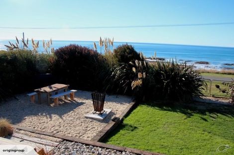 Photo of property in 1 Magdala Street, Kakanui, Oamaru, 9495