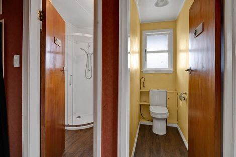 Photo of property in 9 Manawapou Road, Hawera, 4610