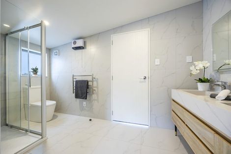 Photo of property in 32c Gulf View Road, Murrays Bay, Auckland, 0630