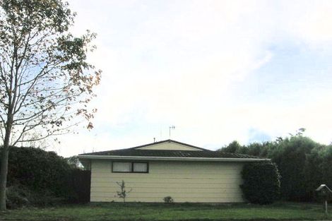 Photo of property in 8 Ashton Place, Highbury, Palmerston North, 4412