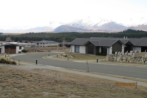 Photo of property in 28 Mistake Drive, Lake Tekapo, 7999