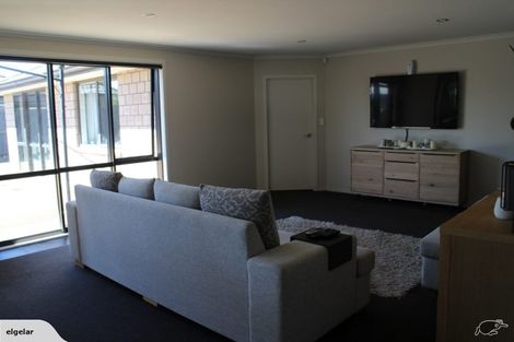 Photo of property in 27 Tallentire Crescent, Huntington, Hamilton, 3210