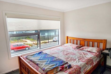 Photo of property in 8 Taiko Place, Kenepuru, Porirua, 5022
