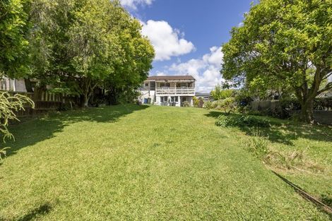 Photo of property in 27 Mason Street, New Lynn, Auckland, 0600