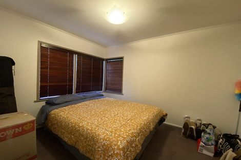 Photo of property in 976 Beach Road, Torbay, Auckland, 0630
