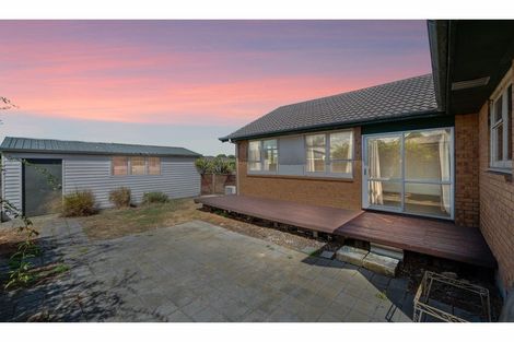 Photo of property in 23 James Drive, Woodend, 7610