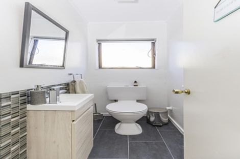 Photo of property in 50a Kaikoura Street, Maupuia, Wellington, 6022