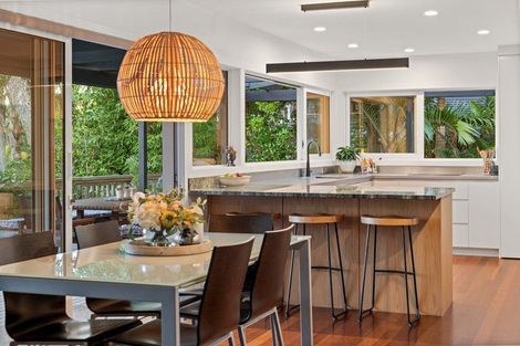 Photo of property in 74 Duncansby Road, Stanmore Bay, Whangaparaoa, 0932