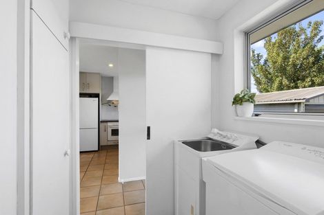 Photo of property in 2 Kahukura Road, Hei Hei, Christchurch, 8042