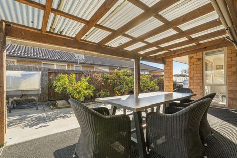 Photo of property in 120 Doncaster Drive, Papamoa Beach, Papamoa, 3118