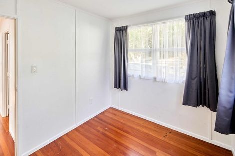 Photo of property in 130 Sievers Grove, Cannons Creek, Porirua, 5024