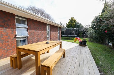 Photo of property in 31 Somerset Crescent, Highbury, Palmerston North, 4412