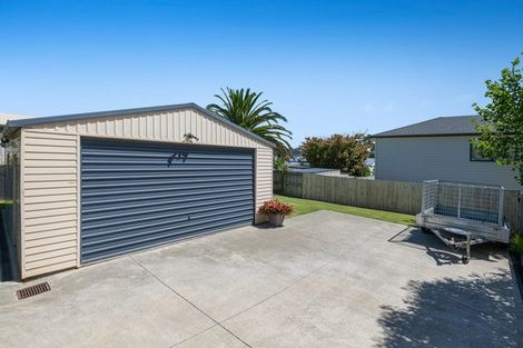 Photo of property in 84 Stanmore Bay Road, Stanmore Bay, Whangaparaoa, 0932
