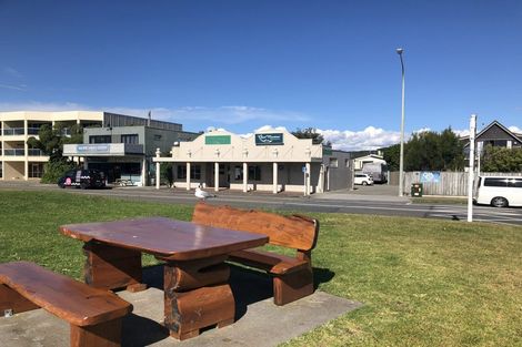 Photo of property in 17 Bluegum Road, Paraparaumu Beach, Paraparaumu, 5032