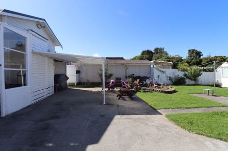 Photo of property in 16 Bracken Street, Petone, Lower Hutt, 5012