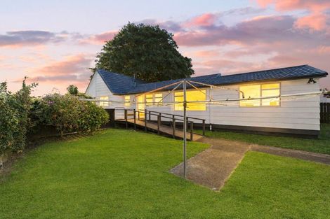 Photo of property in 19 Morrow Avenue, St Andrews, Hamilton, 3200