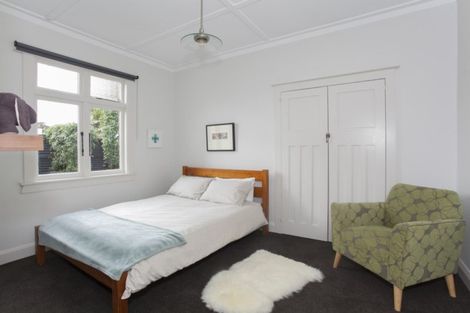 Photo of property in 4 Milverton Avenue, Hokowhitu, Palmerston North, 4410