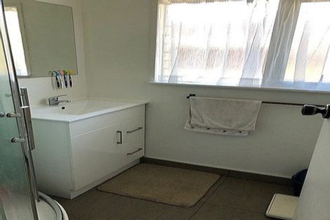 Photo of property in 1/4 Keldale Place, Forrest Hill, Auckland, 0620