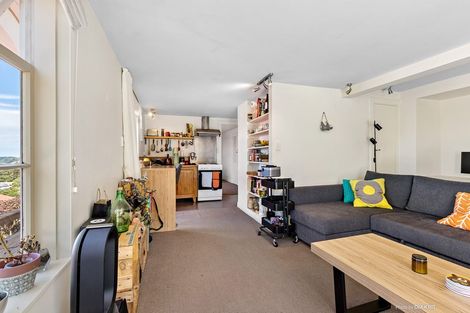 Photo of property in 9 Thorby Street, Northland, Wellington, 6012
