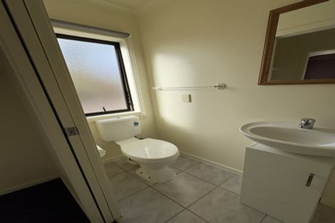 Photo of property in 2a Charlenne Close, Ranui, Auckland, 0612