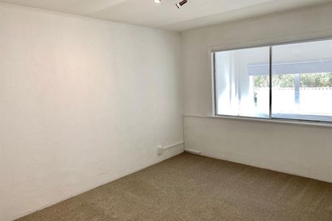 Photo of property in 3/80 West Coast Road, Glen Eden, Auckland, 0602