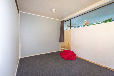 Photo of property in 5 Braebank Lane, Te Atatu South, Auckland, 0610